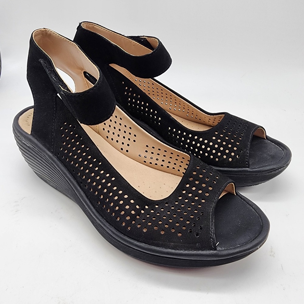 Clarks Reedly Salene Sandals Women's 7.5M Black Perforated Ankle Strap Wedge